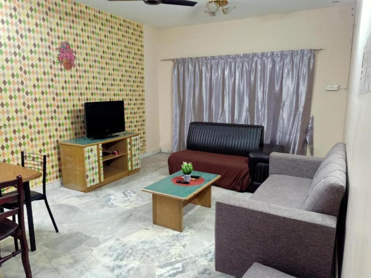 Oyo Homes 90499 Marina View Villas Port Dickson Exterior photo
